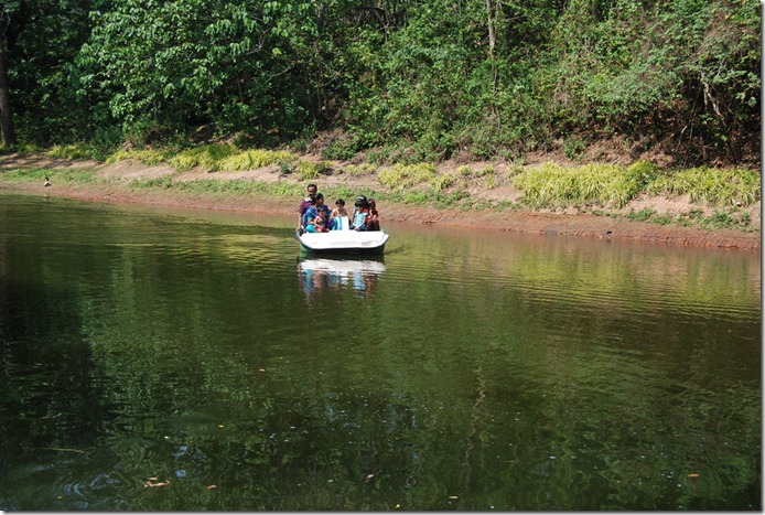 Boating in thenmala adventure zone