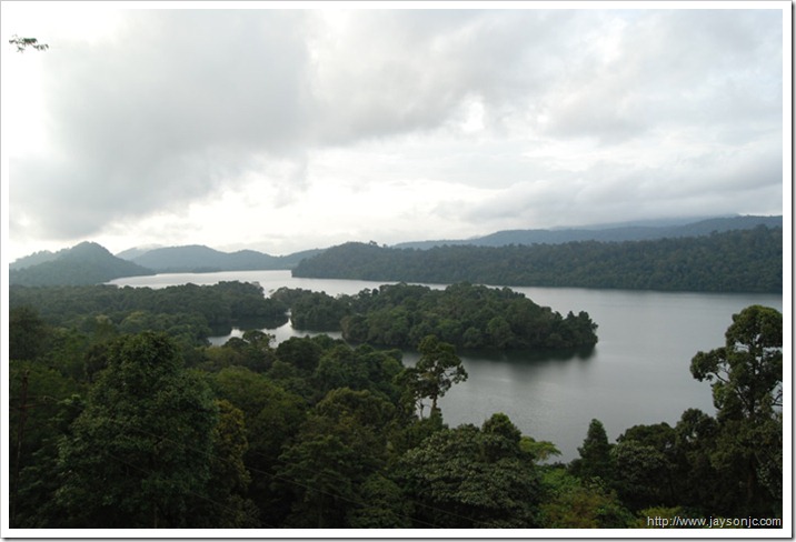 View of the Sholayar dam lake