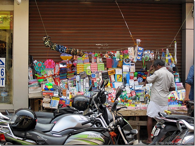 Roadside gadget shop, Chalai Market, Trivandrum