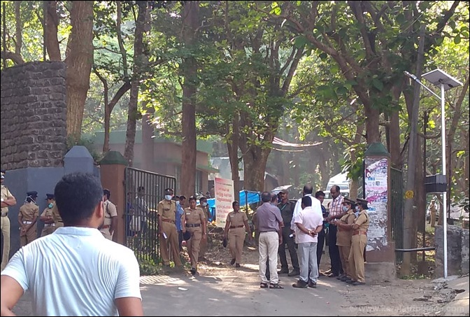 Entry gate at the Kumily - Mangala Devi Temple Road